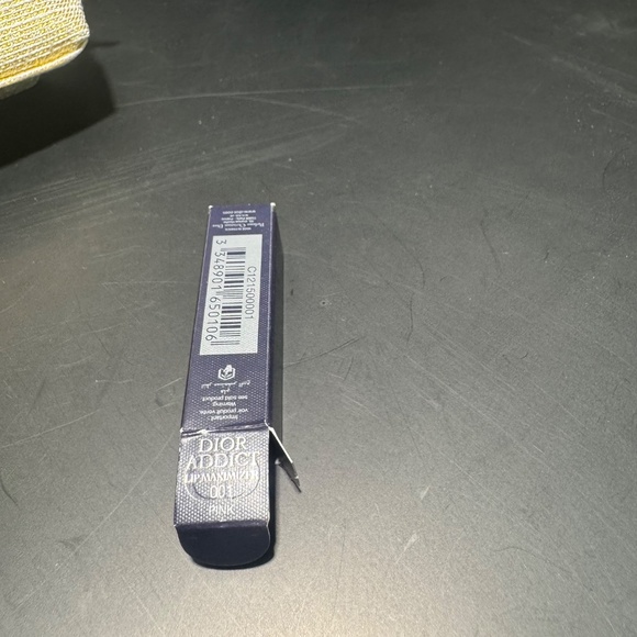 Gold Dior Cosmetic Bag with Goodies NWOT - Picture 6 of 9